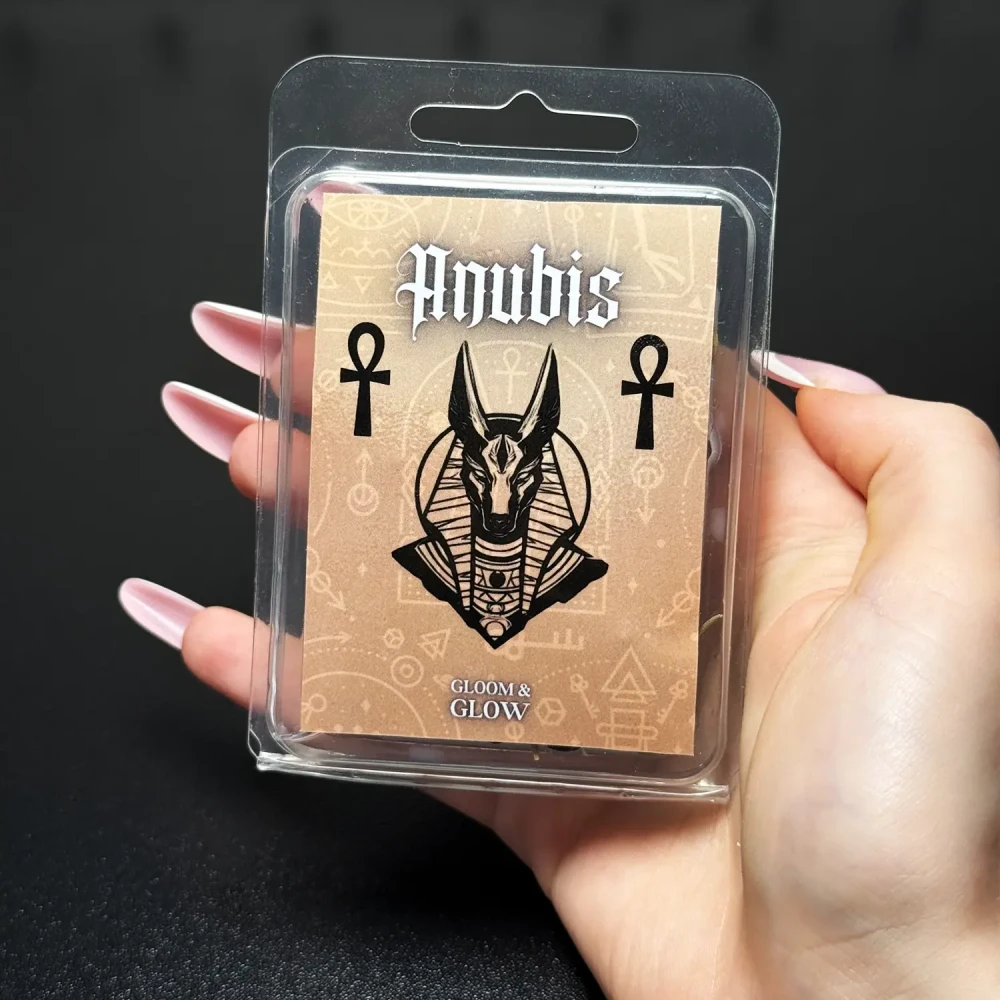 Wosk sojowy do kominka Anubis z etykietą egipskiego bóstwa i kluczami Ankh, ezoteryka i woski zapachowe Gloomandglow.